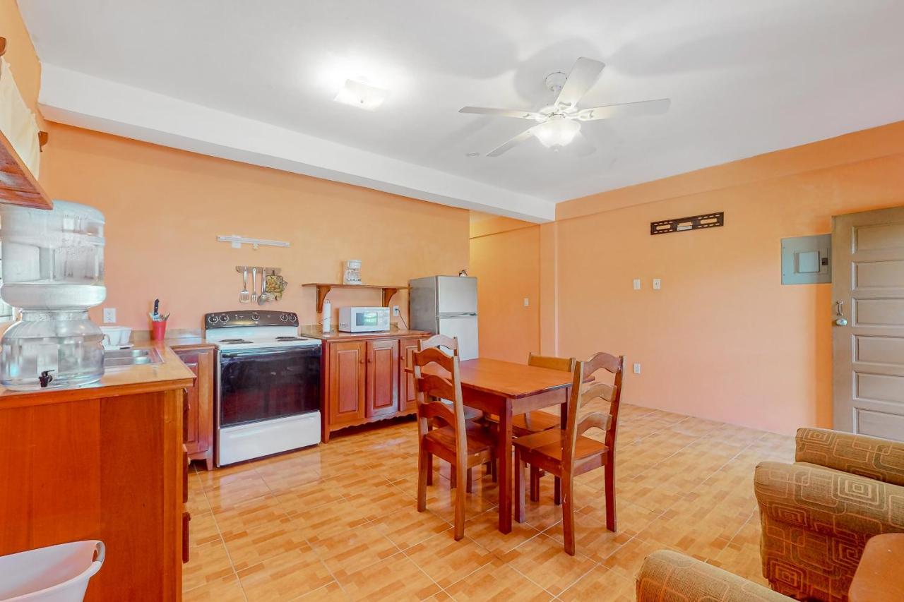 De Real Macaw Apartment Caye Caulker Luaran gambar